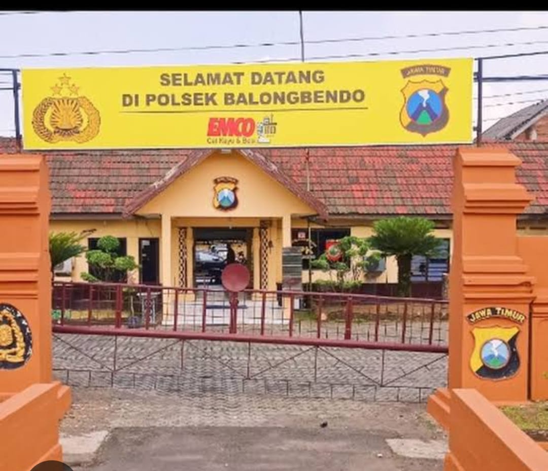 Diduga Polsek Balong Bendo Sidoarjo Menerima Uang Tips Terkait Pengeroyokan di Desa Sudi Moro