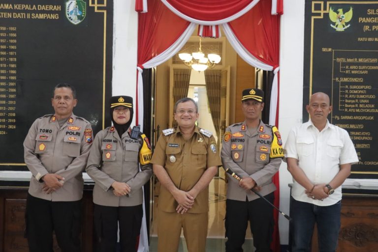 Tingkatkan Sinergitas Jaga Kamtibmas Kapolres Sampang Sambangi Forkopimda Dan Tokoh Ulama