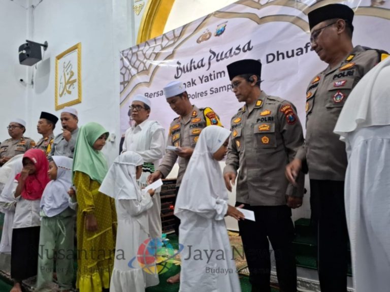 AKBP Hartono Ajak Anak Yatim Dan Kaum Duafa Buka Puasa Bersama Di Mapolres Sampang