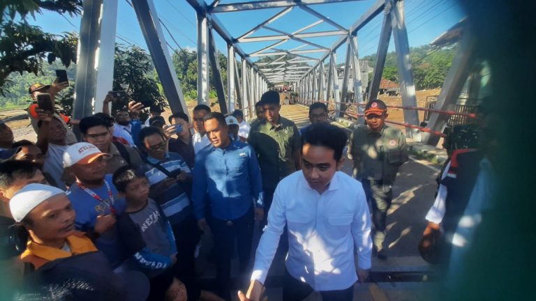 Wapres Kunjungi Sukabumi ,Tinjau 2 kecamatan Dampak Banjir dan Longsor