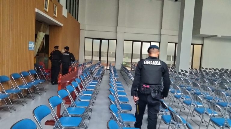 Polisi Amankan Ibadah Paskah di Gereja Katedral Jakarta