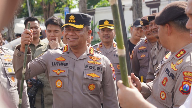 *Menjelang Hari Besar May day, Kapolrestabes Surabaya Beri Arahan Tegas untuk Simulasi Pengamanan*