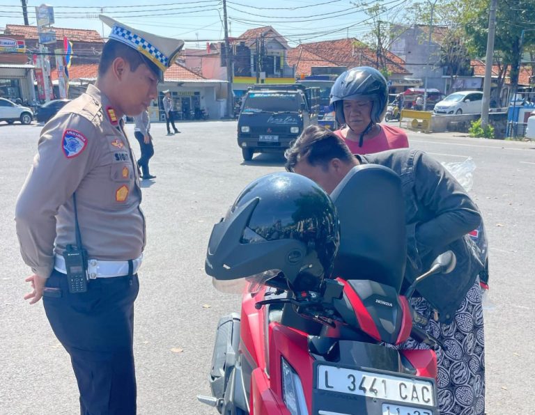 Gelar Operasi Patuh Pajak dan Pelanggaran Kasat Mata Terhadap Kendaraan Bermotor