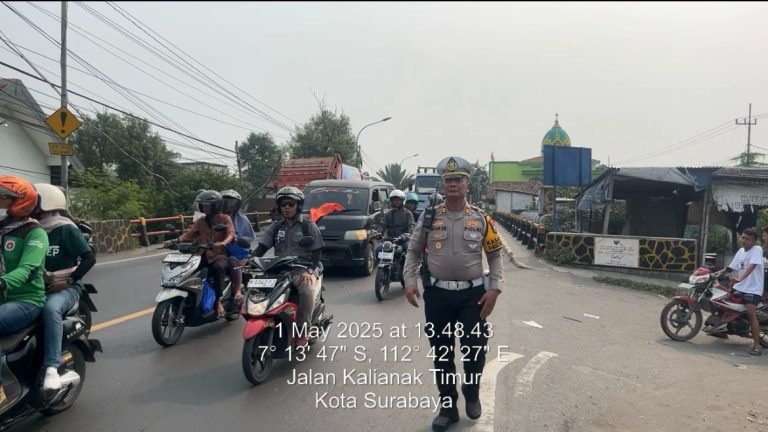 Pimpin Langsung PAM Pengamanan UNRAS, Kasat Lantas Kp3 Pastikan Jalur Lalulintas Aman