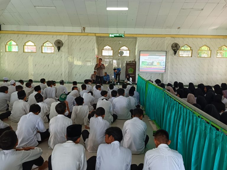 Peringati Hardiknas Polresta Banyuwangi Goes to School Gelar Binluh