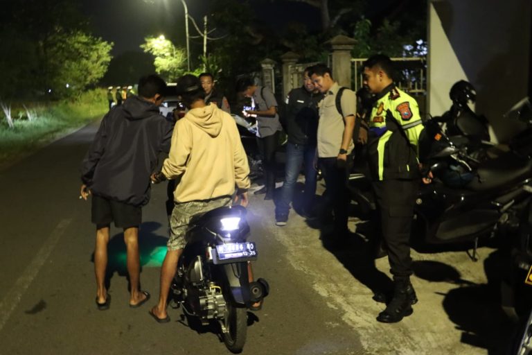Waspada Motor Hasil Curanmor, Kapolres Bangkalan Pimpin Razia Motor Sepanjang Kamal Hingga Labang