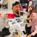 Peringatan Hardiknas, SMP Muhammadiyah 1 Surabaya Sukses Gelar Lomba Scrapbook