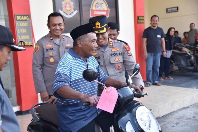 Pasca Amankan Tersangka Curanmor, Polres Bondowoso Serahkan Motor ke Pemilik Tanpa Biaya