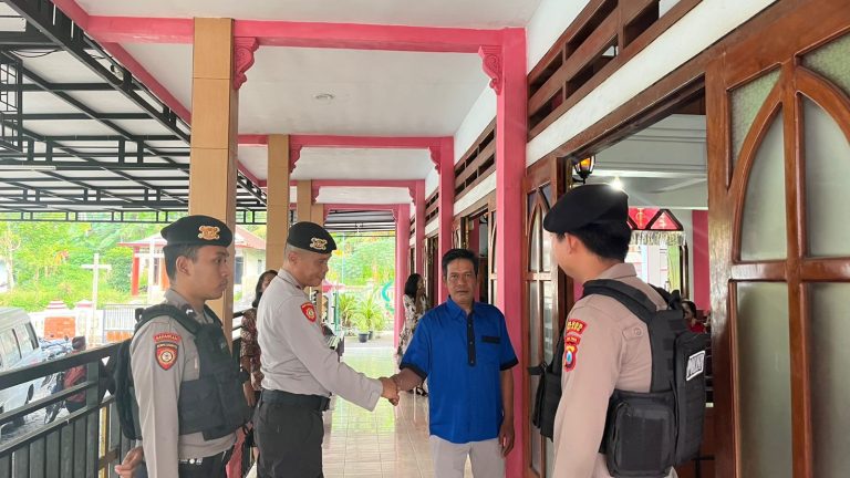 Polisi Lakukan Pengamanan 67 Gereja di Malang Saat Perayaan Kenaikan Isa Almasih