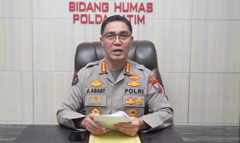 Polda Jatim Dukung Asta Cita Salurkan Ribuan Porsi Makanan Bergizi Gratis Untuk Pelajar