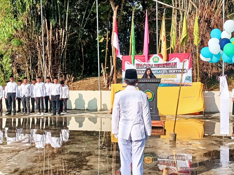 Ponpes Miftahul Mubtadiin Sampang Madura Gelar Acara Pembukaan Hatlatul Ikhtibar yang Ke 32 Tahun