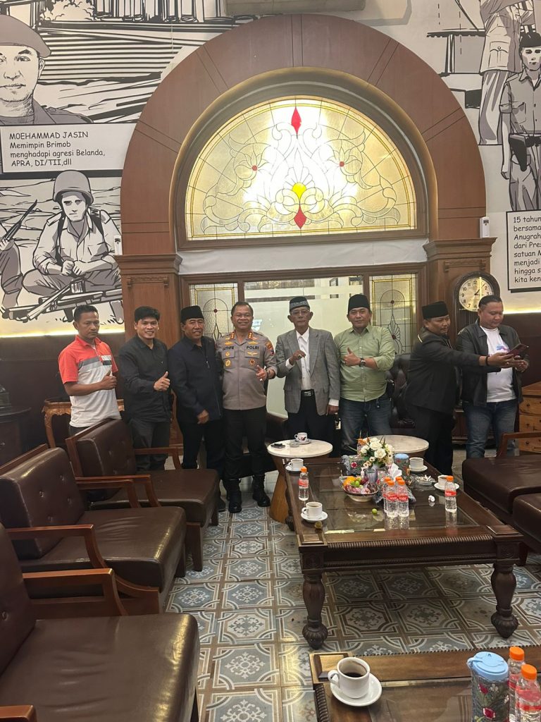 Para Tomas Madura Sowan ke Kapolrestabes Surabaya 