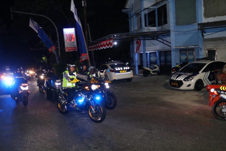 Patroli Bermotor Sinergitas TNI–Polri Amankan Malam 1 Suro di Kabupaten Magetan