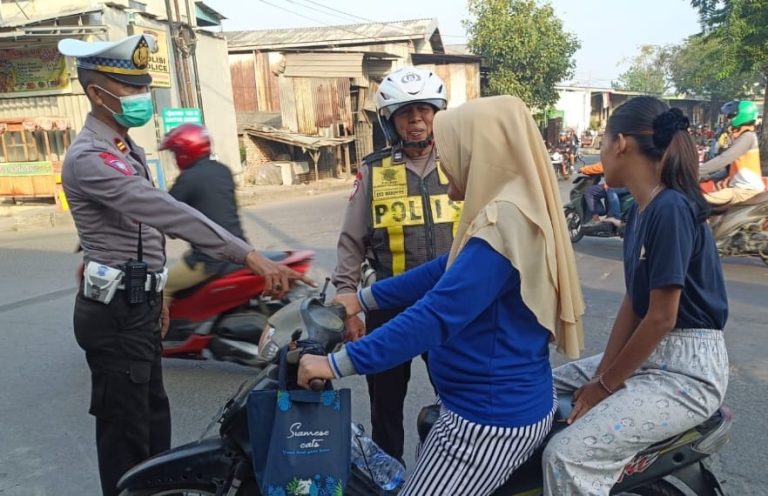 Hari ke Empat, Ops Patuh Semeru 2025 Polres Pelabuhan Tanjung Perak Fokus Tindak Pelanggaran Kasat Mata di Surabaya