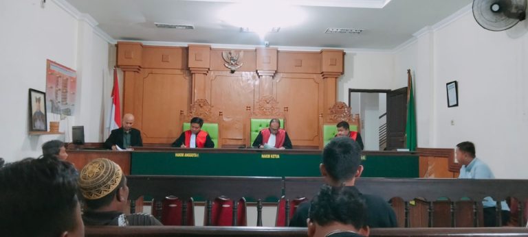 Sidang Pembuktian Surat Sengketa Tanah Achmad vs PUDAM Bangkalan Berlanjut di PN Bangkalan