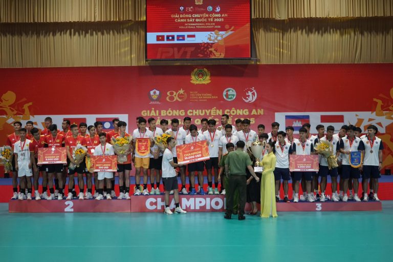 Jakarta Bhayangkara Presisi Juara Turnamen Voli Internasional di Vietnam