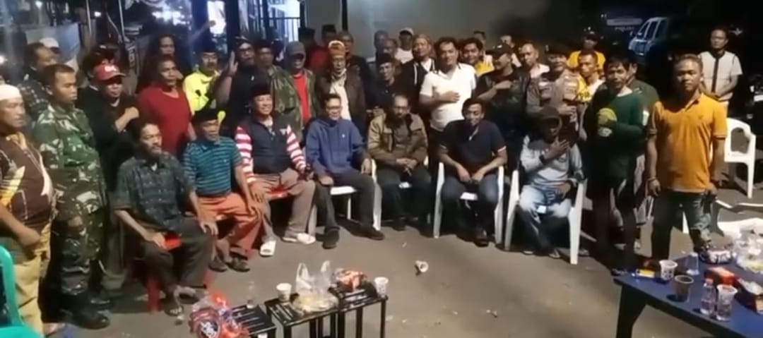 Dunia Terbalik, Polsek Semampir Dijaga Masyarakat