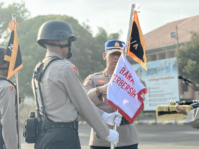 Jumbai Kebersihan Barak Upaya SPN Polda Jatim Tanamkan Disiplin dan Tanggung Jawab Siswa Diktuba Polri