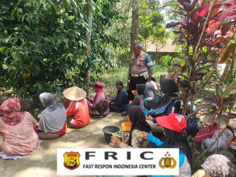 Polsek Ciniru Laksanakan Patroli Dialogis, Cegah Gangguan Kamtibmas di Wilayah Hukum