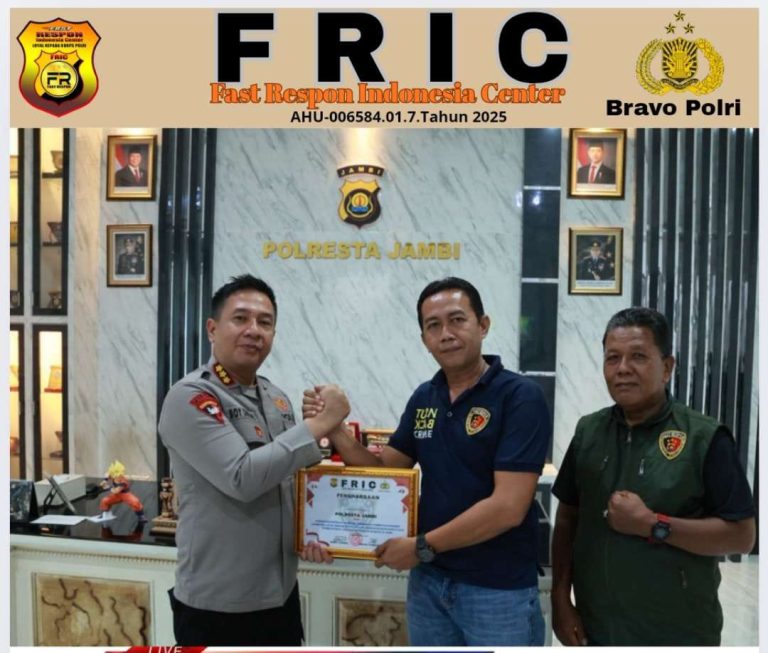 Kinerja Terbaik Gerak Cepat Ungkap Kasus Pembunuhan, DPW FRIC Jambi Berikan Penghargaan Kepada Polresta Jambi