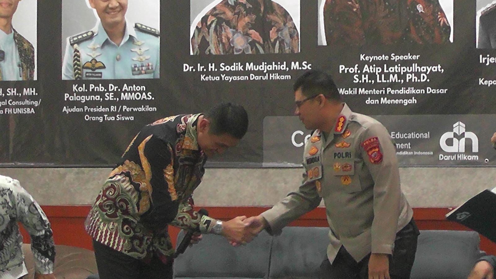 Polda Jabar Ajak Dunia Pendidikan Kuatkan Akhlak di Tengah Arus Teknologi
