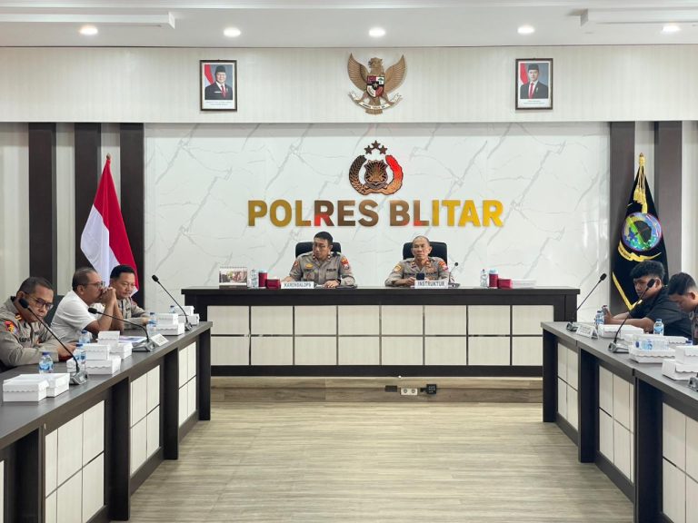 Cegah Tindak Kejahatan Polres Blitar Laksanakan Operasi Sikat Semeru 2025
