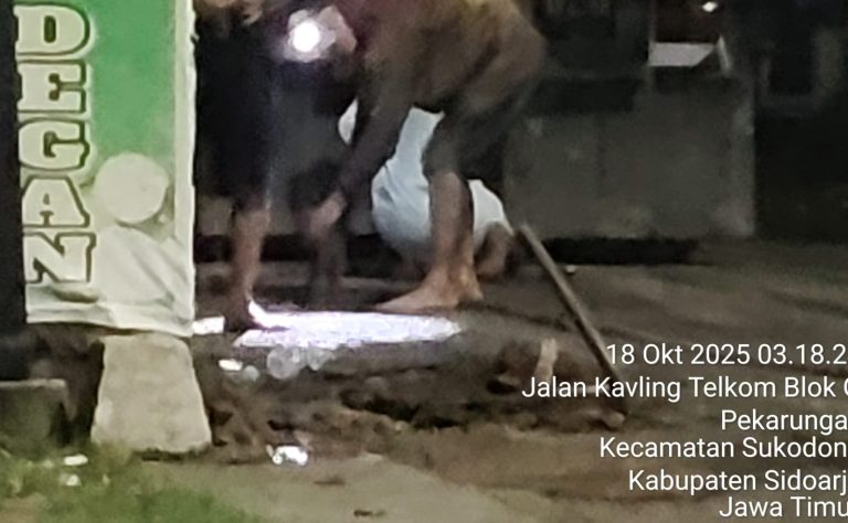 Polsek Sukodono Sidoarjo Diduga Membiarkan Pencurian Kabel PT Telkom Indonesia di Depan Mapolsek