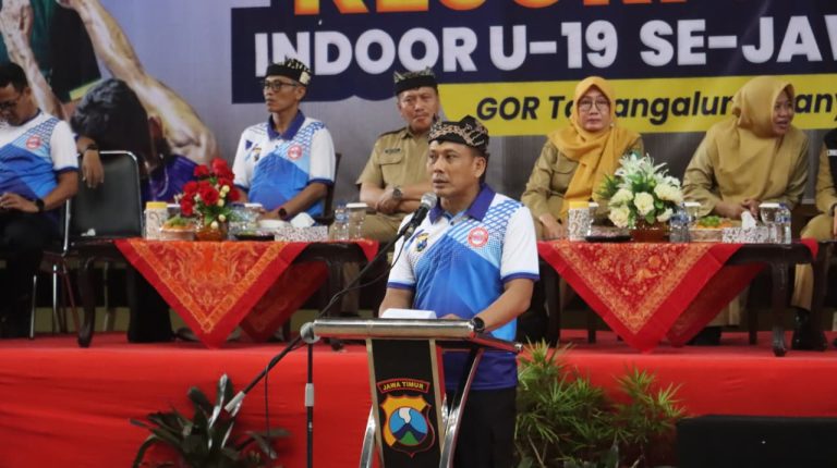 Kapolresta Banyuwangi Buka Kejurprov Bola Voli U-19 Jawa Timur 2025 di GOR Tawang Alun