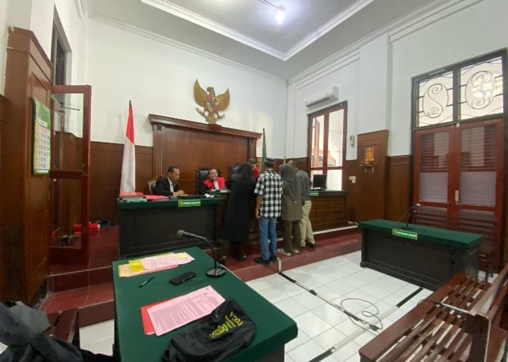 M. Sholeh Keluhkan Kinerja Kejari Tanjung Perak karena Belum Menahan Darmanto