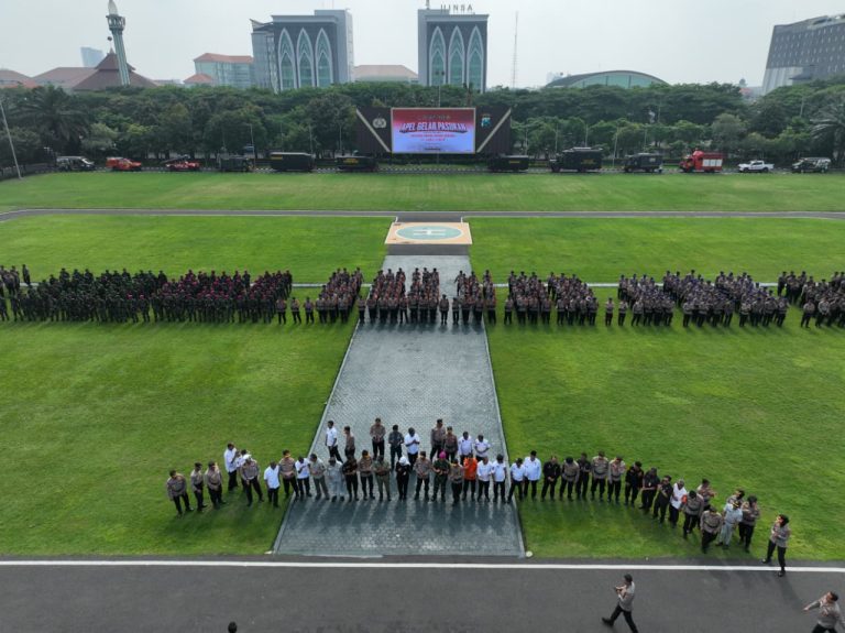 Polda Jatim dan Forkopimda Gelar Apel Siaga Bencana Serentak Hadapi Cuaca Ekstrem