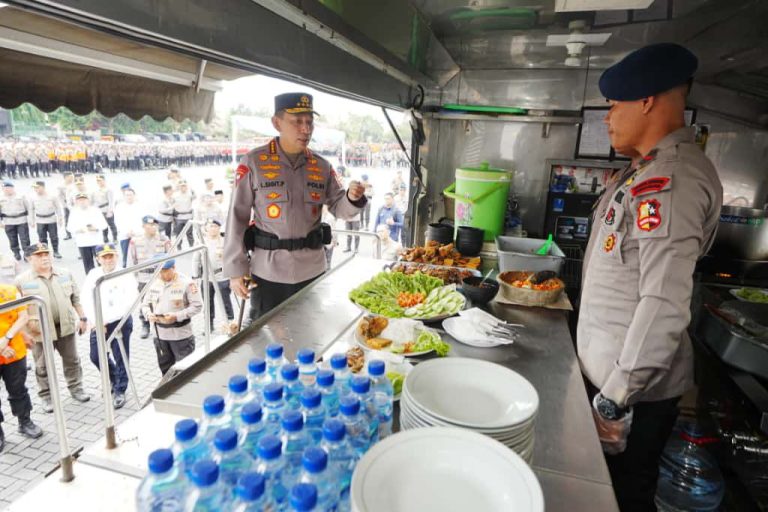 Kapolri Tinjau Sarana-Prasarana Pada Apel Kesiapan Tanggap Bencana di Mako Brimob