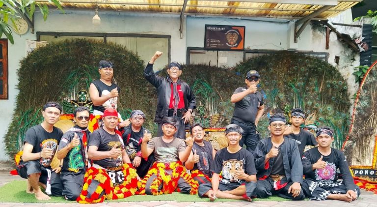 Warga Tambak Laban Gelar Tasyakuran Alat Reog Baru, Wujud Syukur dan Pelestarian Budaya Leluhur