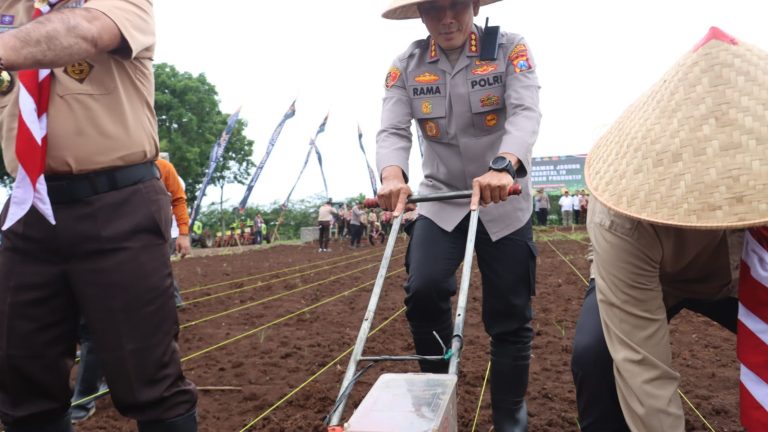 Polresta Banyuwangi Dorong Penguatan Ketahanan Pangan Lewat Penanaman Jagung Kuartal IV 2025