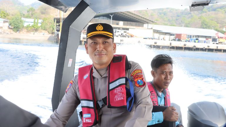 Kapolresta Banyuwangi Uji Coba Kapal Cepat Baru untuk Perkuat Keamanan Perairan