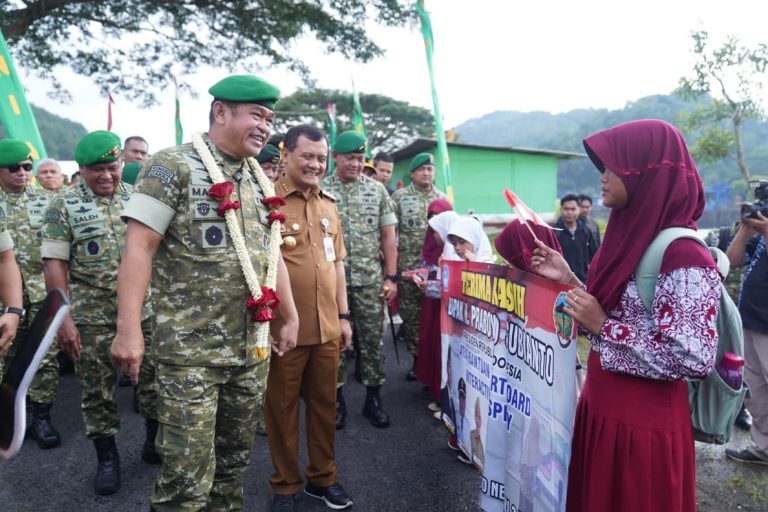 Dorong Swasembada Pangan Nasional, Kasad Resmikan Pompa Hidram di Banyumas