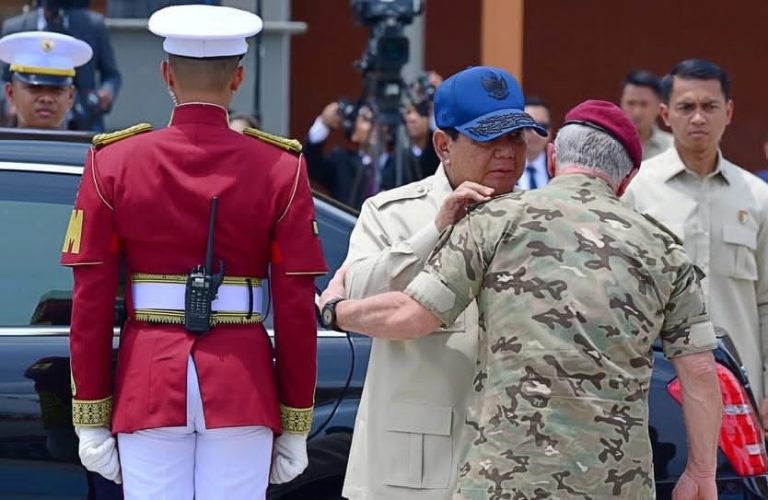 Presiden Prabowo Antar Langsung Keberangkatan Raja Abdullah II ibn Al Hussein di Halim Perdanakusuma