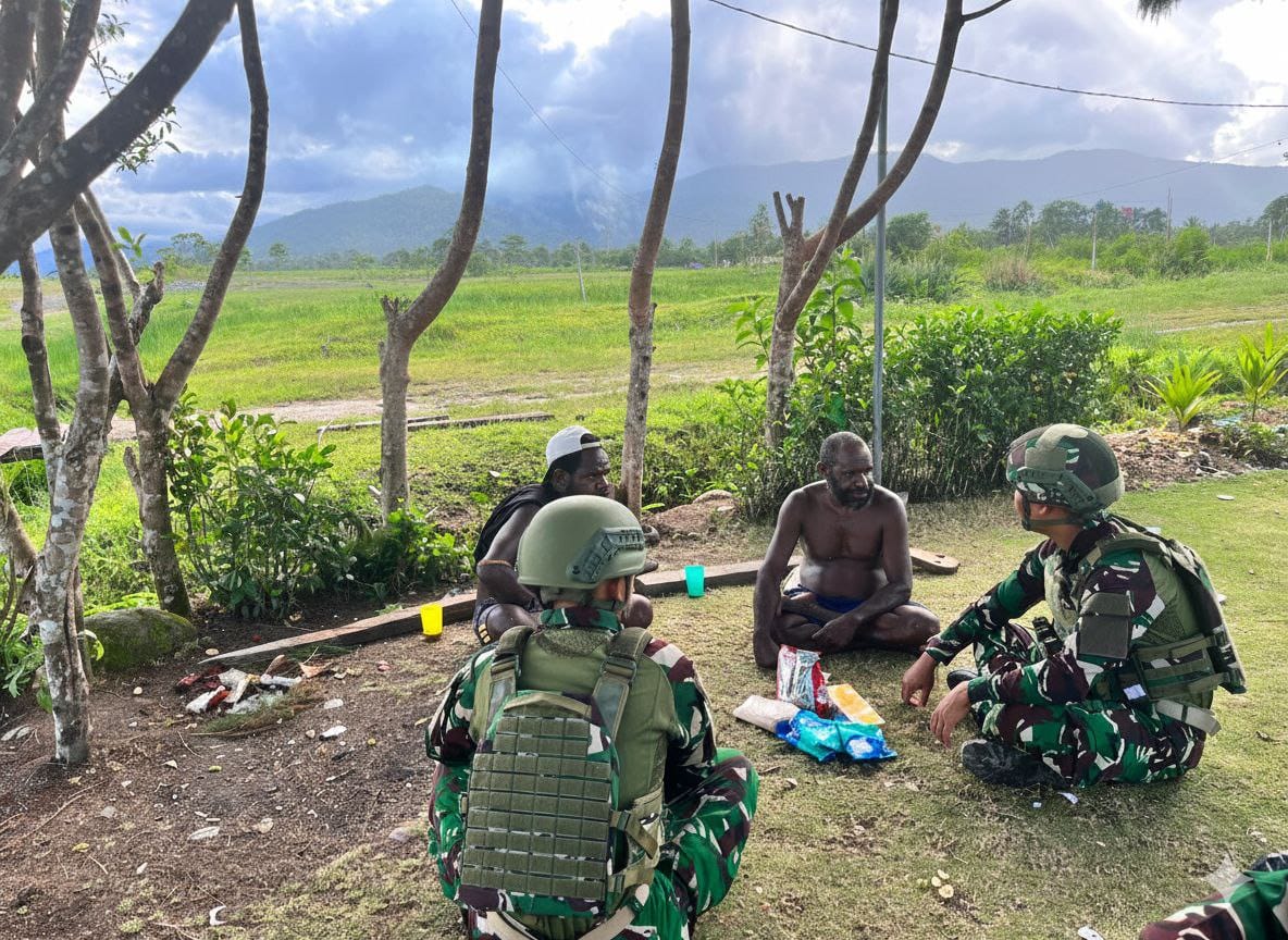 Merajut Asa Satgas Yonif 521/DY Membangun Harapan dan Kebersamaan di Distrik Elelim