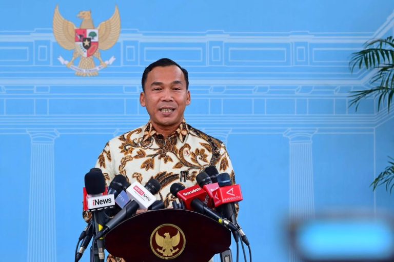 Presiden Prabowo Terima Laporan BKKBN, Dorong Penguatan Program MBG dan Penyuluh KB