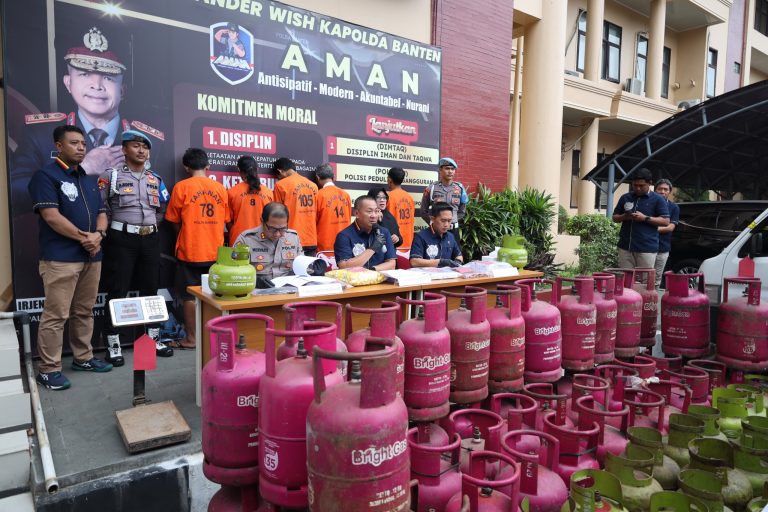 Polda Banten Hentikan Aksi Ilegal Oplosan LPG Bermodus Penyuntikan Antar Tabung