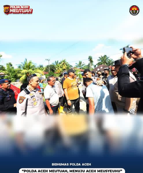 Kapolda Aceh Terobos Jalanan Berlumpur untuk Tiba di Tamiang, Pastikan Penanganan Banjir Berjalan Cepat dan Terkoordinasi