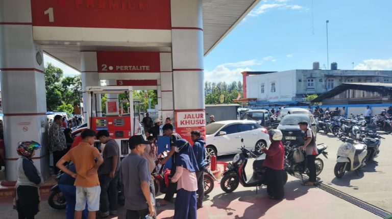 Polisi Awasi SPBU untuk Antisipasi Antrean Panjang dan Penimbunan BBM Pasca Bencana