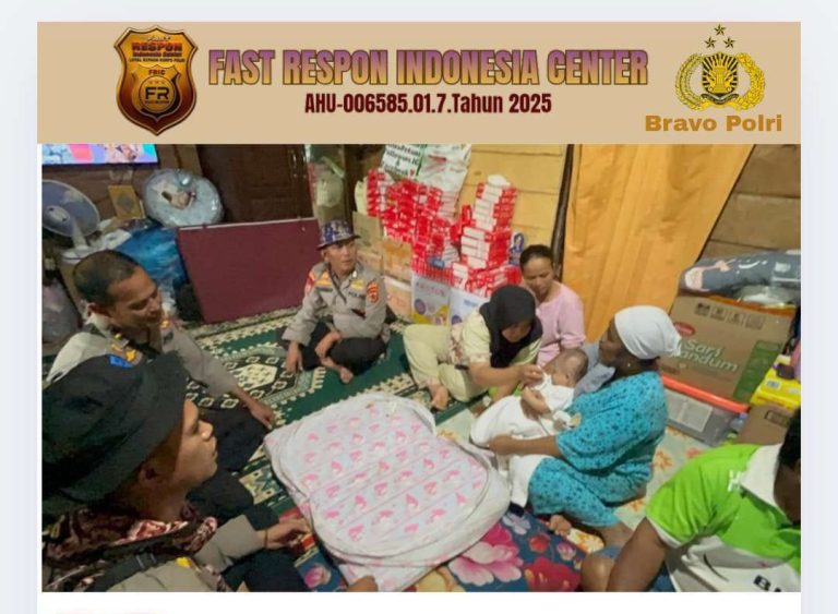 Ditpolairud Polda Jambi Berikan Bantuan Donasi untuk Ananda Reihan Al Fatan, Balita Korban Bencana Galodo di Palembayan