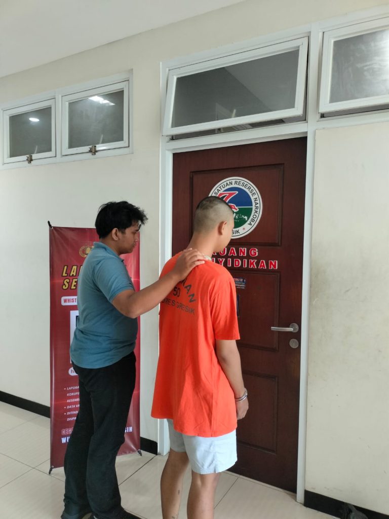 Satresnarkoba Polres Gresik Ringkus Pemuda Pengedar Sabu di Wringinanom, Sita 9,1 Gram 