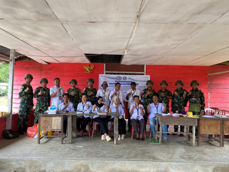 Kampung Sehat Satgas Yonif 521/DY Bersama Puskesmas Gelar Program Pelayanan Kesehatan Gratis, di kampung Muaranawa Distrik Airu