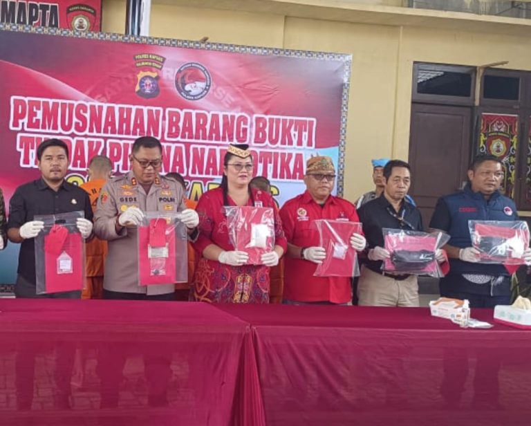 Ketua FRIC DPW Kalteng Eman Supriyadi Hadiri Pemusnahan Barang Bukti Tindak Pidana Narkoba di Polres Kapuas