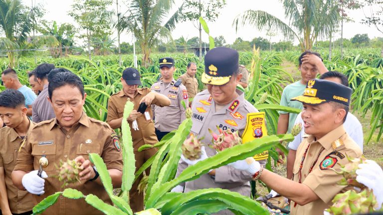 Kapolda Kalteng Hadiri Launching Kampung UMKM Misik Palangka Raya, Wujudkan Ekonomi Lokal yang Maju