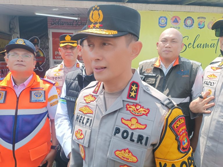 Kapolda Lampung Irjen Pol Helfy Asegaf Tinjau Kesiapan Arus Nataru di Pelabuhan Bakauheni