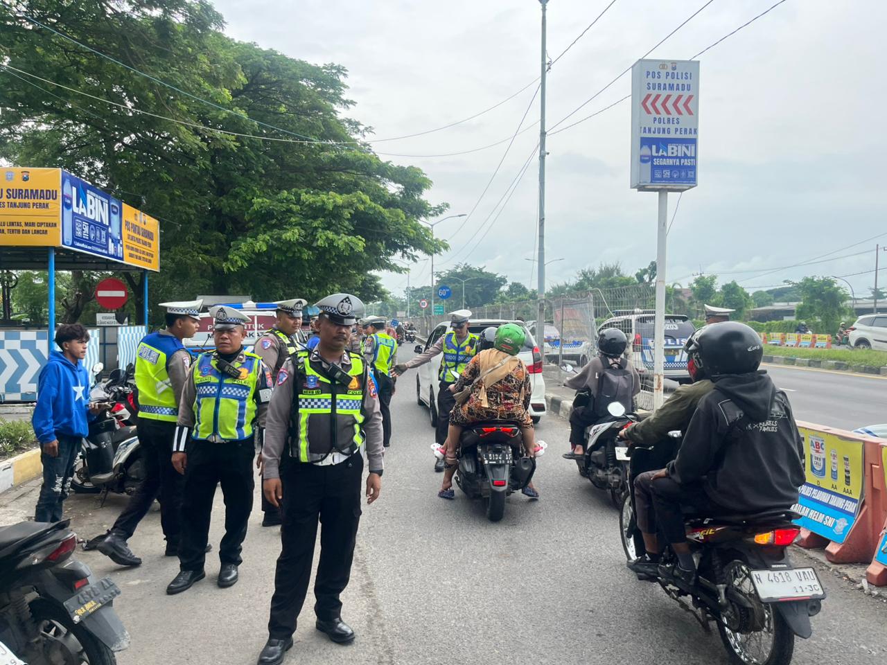 Operasi Keselamatan Semeru 2026: Polres Tanjung Perak Perketat Pengawasan di Suramadu