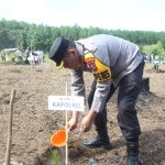Polres Bondowoso Turut Tanam 1.000 Pohon Gerakan Sedekah Oksigen HPN 2026