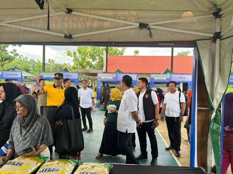 Sinergi Polres Ngawi dengan Pemkab Beri Pendampingan Operasi Pasar Murah